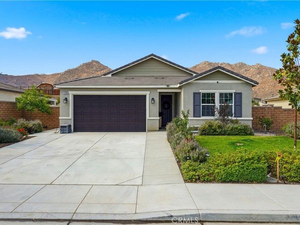 21185 Telegraph, Riverside, CA 92507