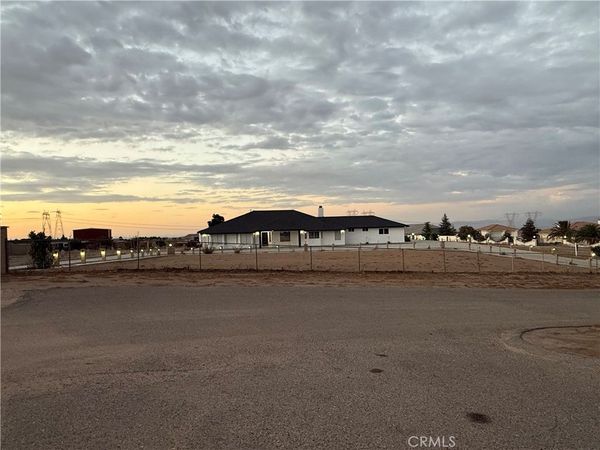 12076 Musgrave Road, Hesperia, CA 92344