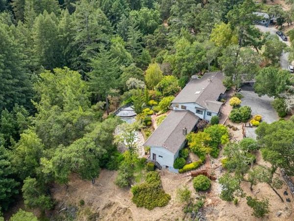 496 Raymundo Drive, Woodside, CA 94062