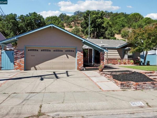 5456 Degnan Dr , Martinez, CA 94553
