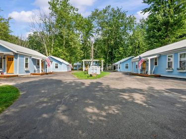 5358 Paw Paw Lake Road, Coloma, MI 49038