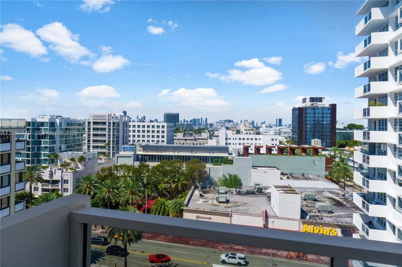 100 Lincoln Rd , Unit 1020, Miami Beach, FL 33139 Photo