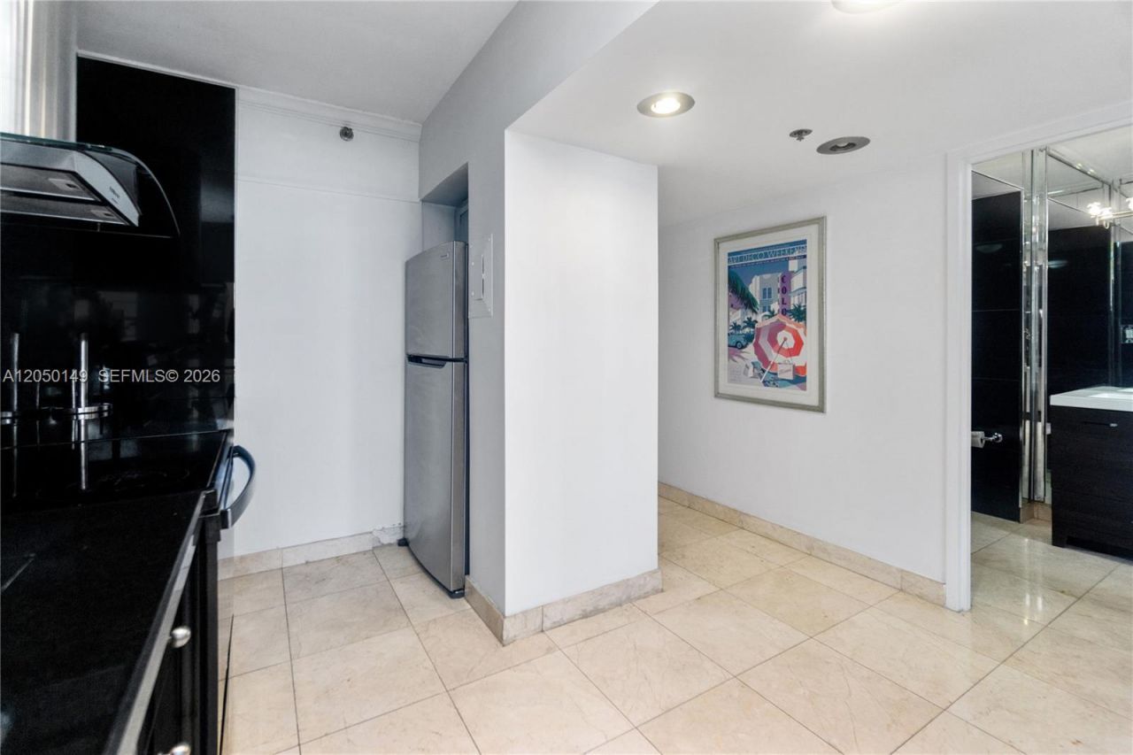 100 Lincoln Rd , Unit 1020, Miami Beach, FL 33139 Photo