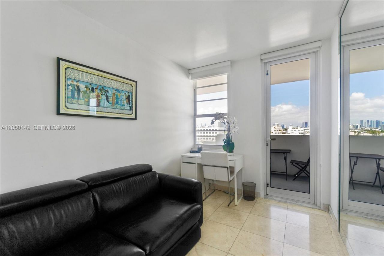 100 Lincoln Rd , Unit 1020, Miami Beach, FL 33139 Photo