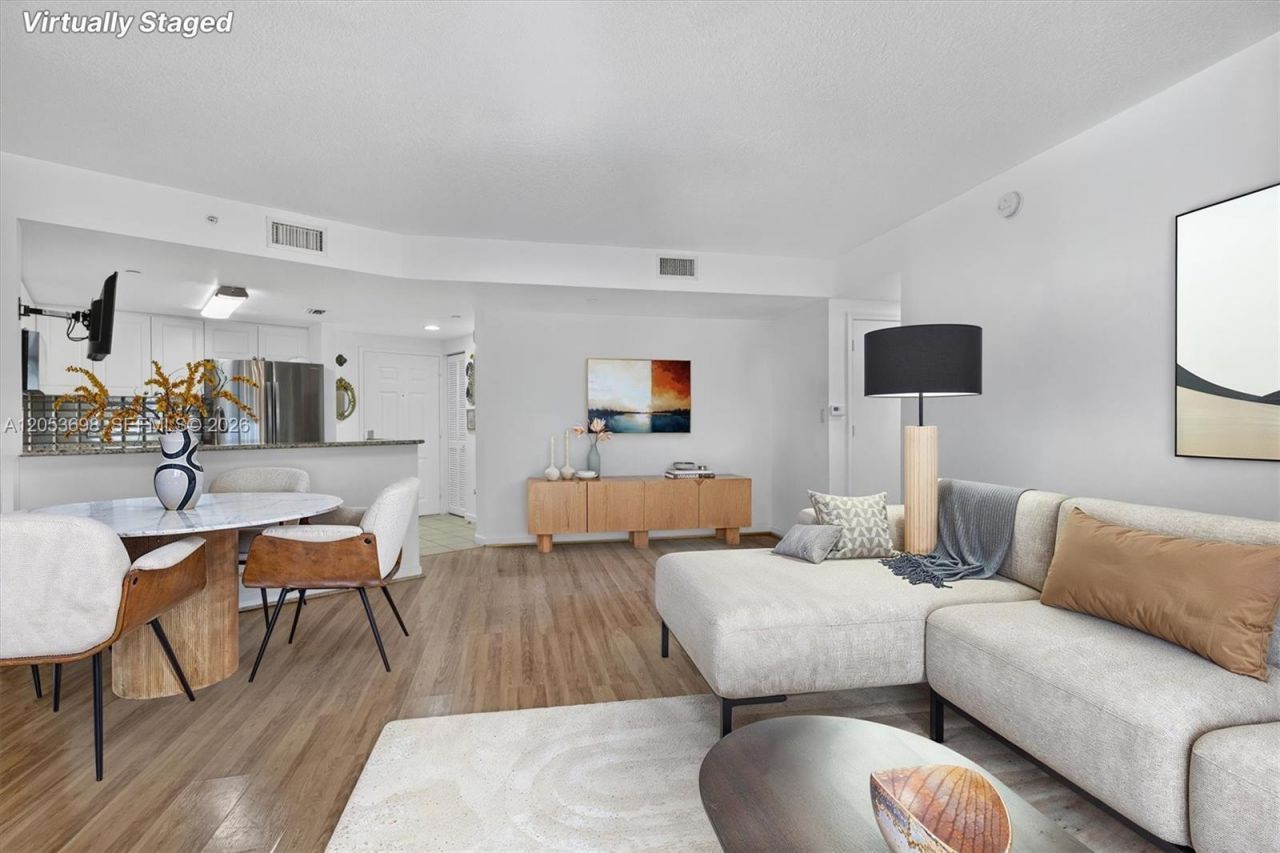 19501 W Country Club Dr , Unit 2401, Aventura, FL 33180 Photo
