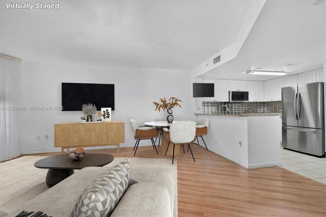 19501 W Country Club Dr , Unit 2401, Aventura, FL 33180 Photo