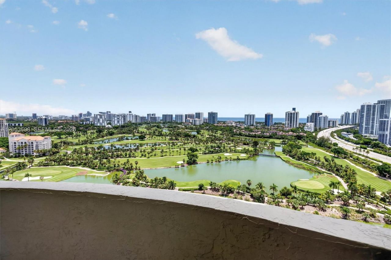 19501 W Country Club Dr , Unit 2401, Aventura, FL 33180 Photo