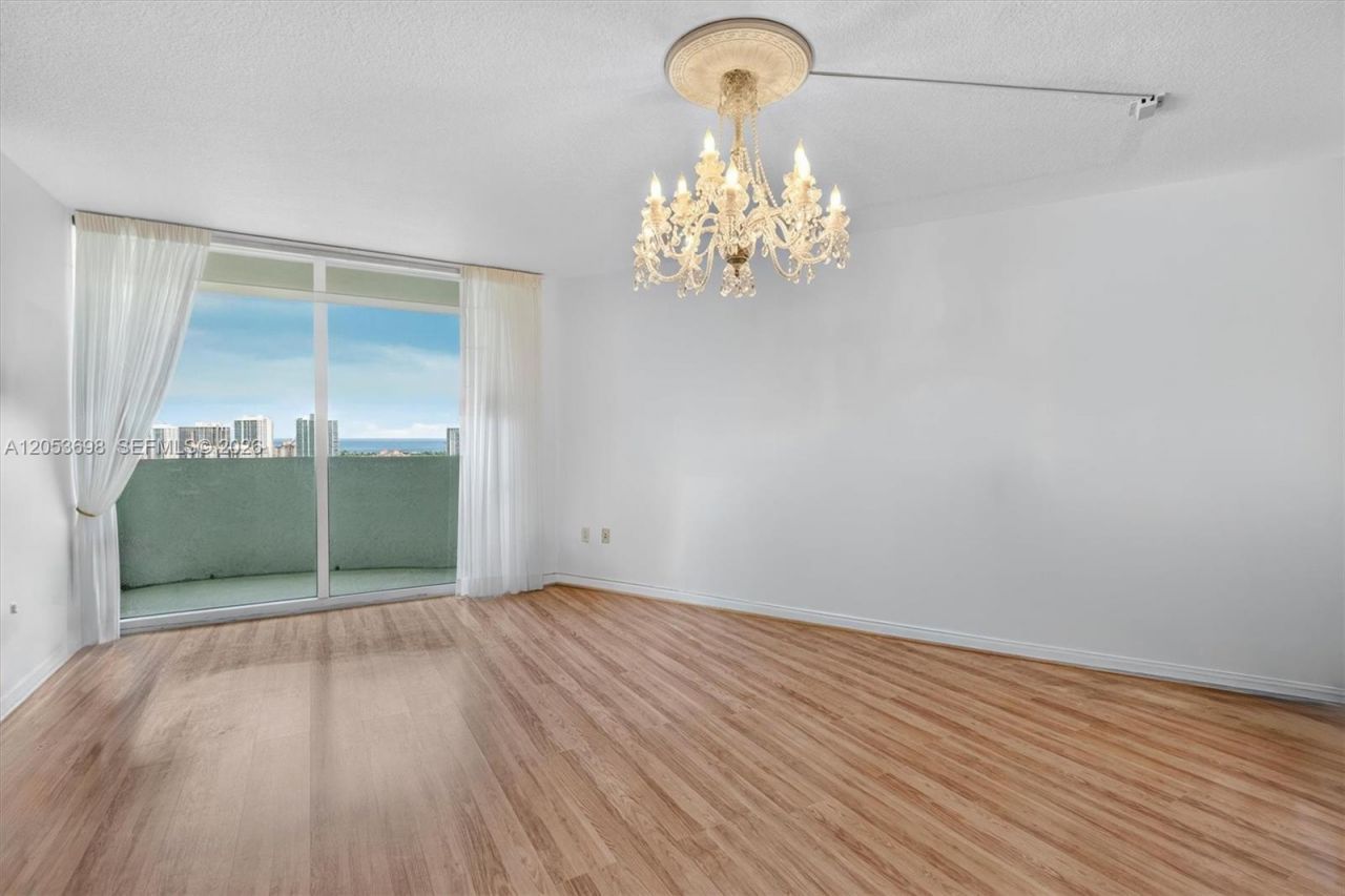 19501 W Country Club Dr , Unit 2401, Aventura, FL 33180 Photo