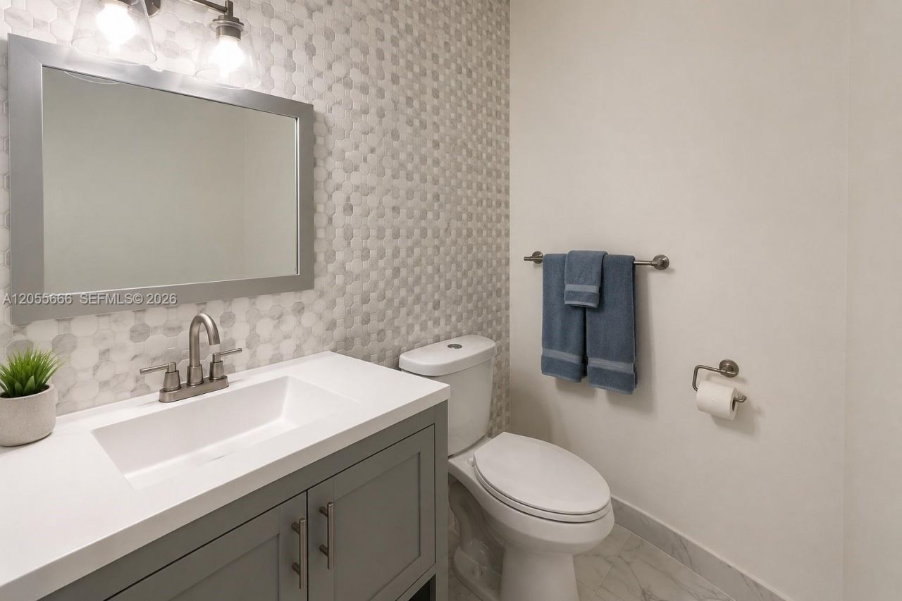2260 NE 67th St , Unit 1705, Fort Lauderdale, FL 33308 Photo