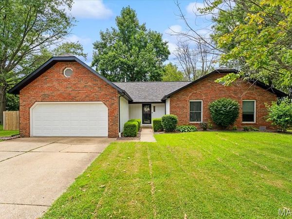 213 Evergreen Drive , O'Fallon, IL 62269