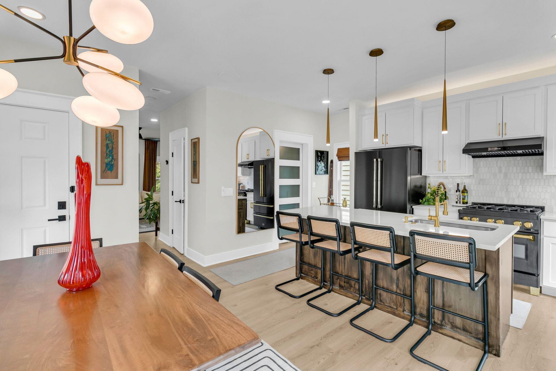 72 Hanover Street Photo 14