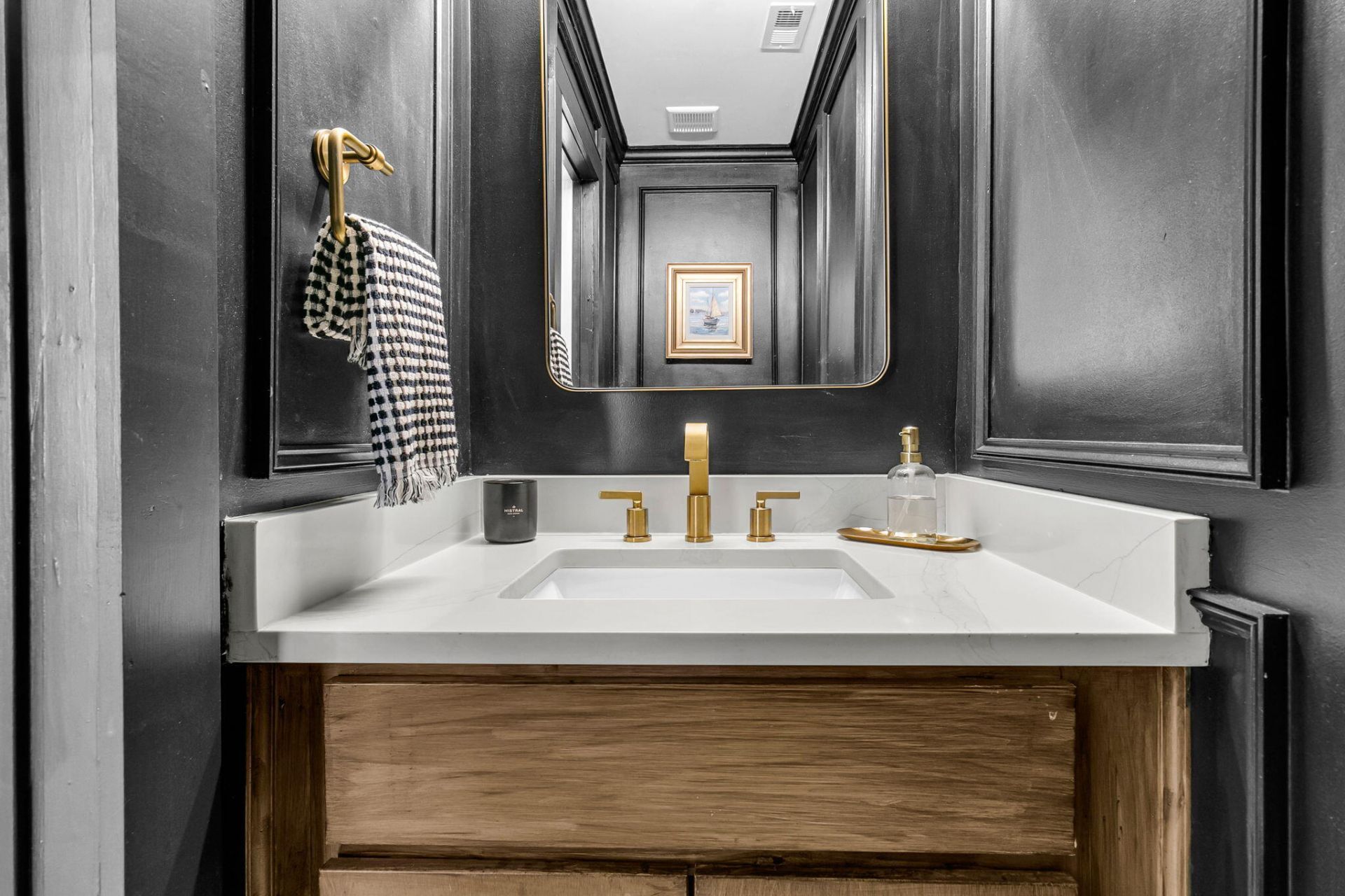 72 Hanover Street Photo 21
