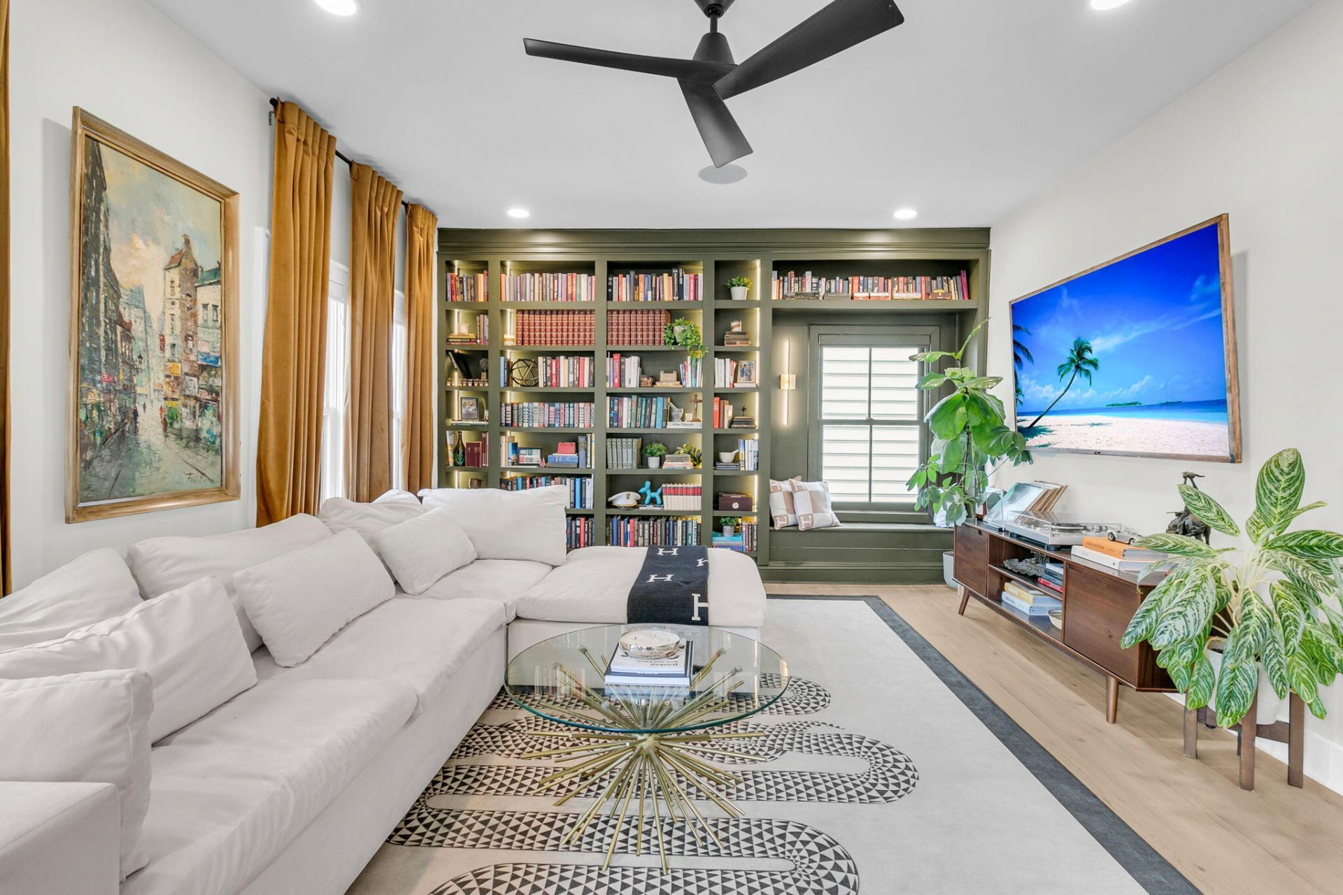 72 Hanover Street Photo 6