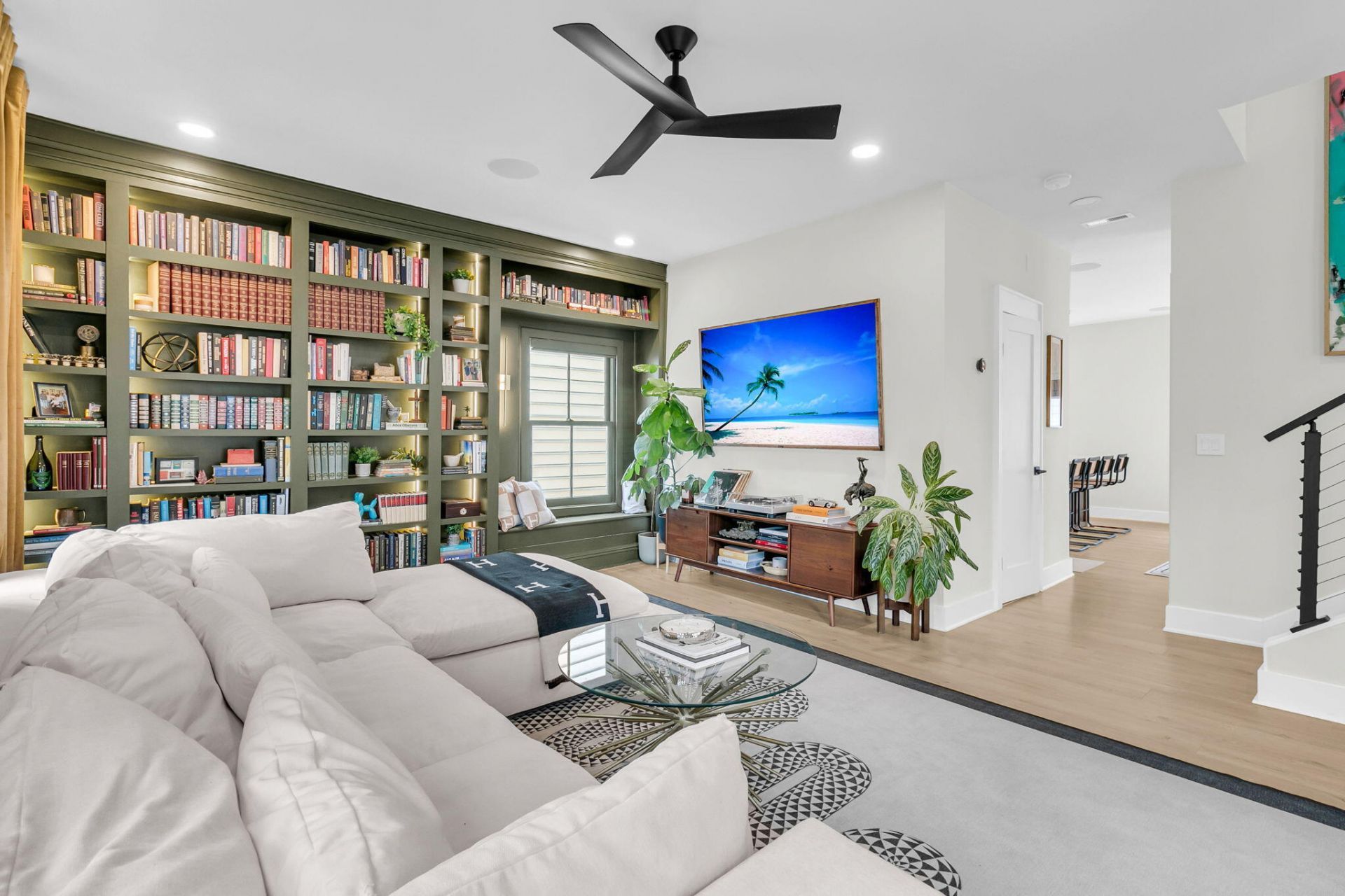 72 Hanover Street Photo 7