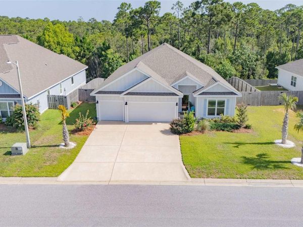 3279 Southwind Dr, Gulf Breeze, FL 32563