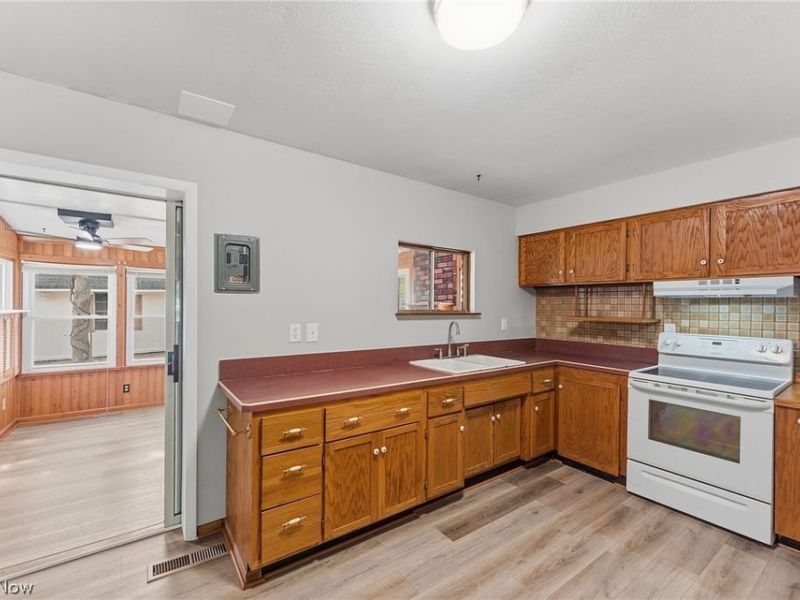 7365 Chennault Drive, North Ridgeville, OH 44039 Photo 14