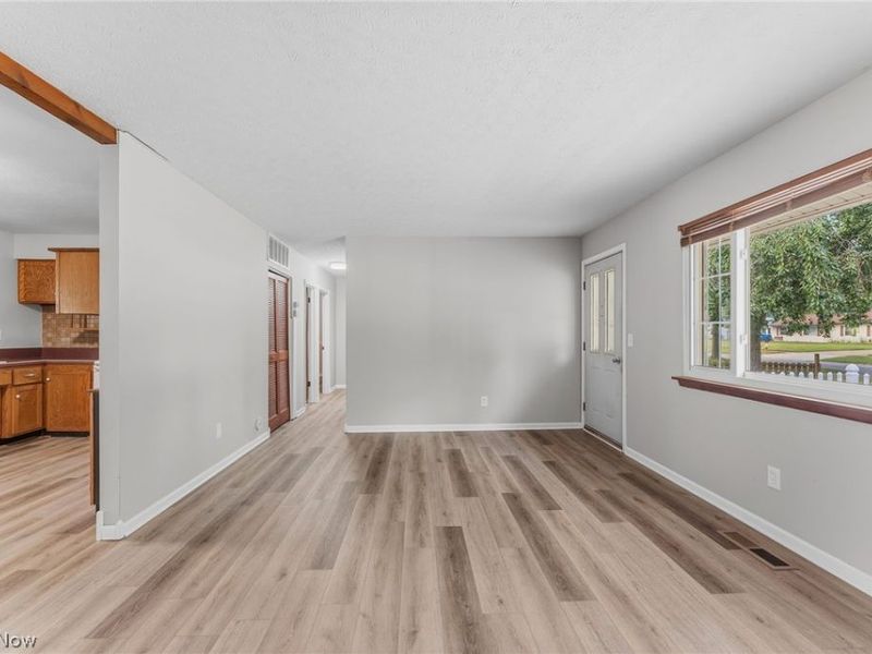7365 Chennault Drive, North Ridgeville, OH 44039 Photo 6