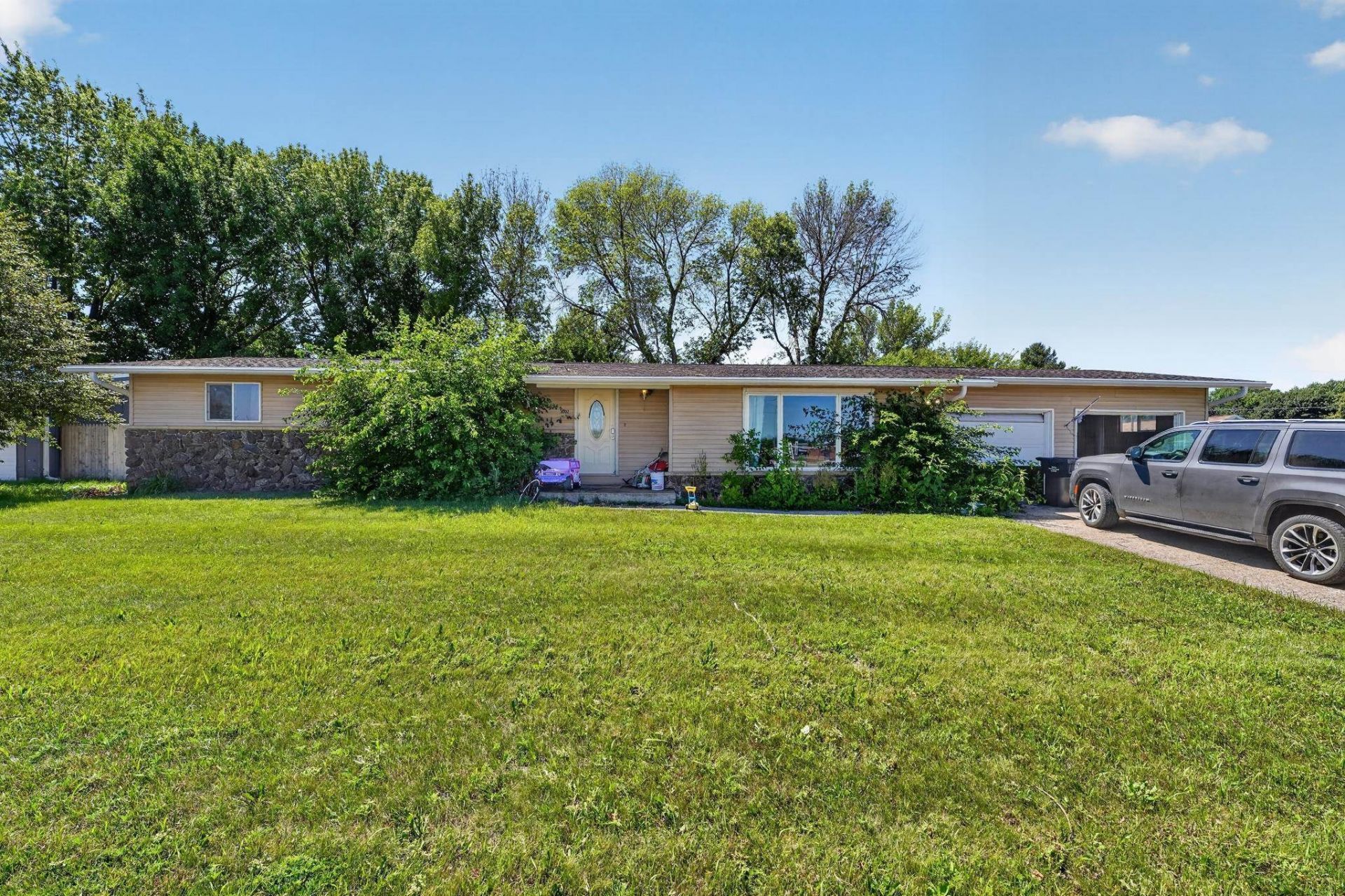 1002 S Market Street , Lake Park, IA 51347 Main Photo