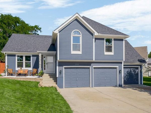 1120 NW 73rd Terrace, Kansas City, MO 64118