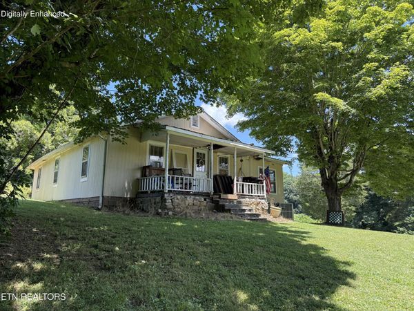 532 Harless Rd, Corryton, TN 37721