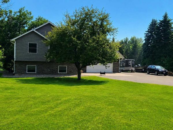 8045 59th Street N, Lake Elmo, MN 55042