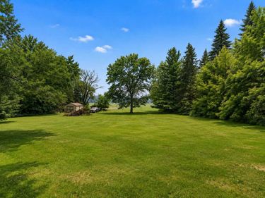 8045 59th Street N, Lake Elmo, MN 55042