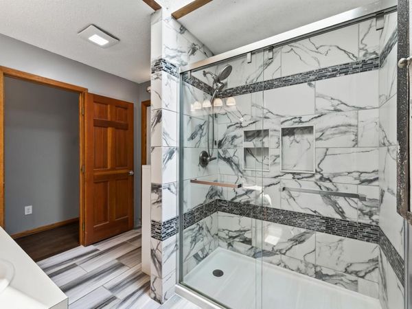 8045 59th Street N, Lake Elmo, MN 55042