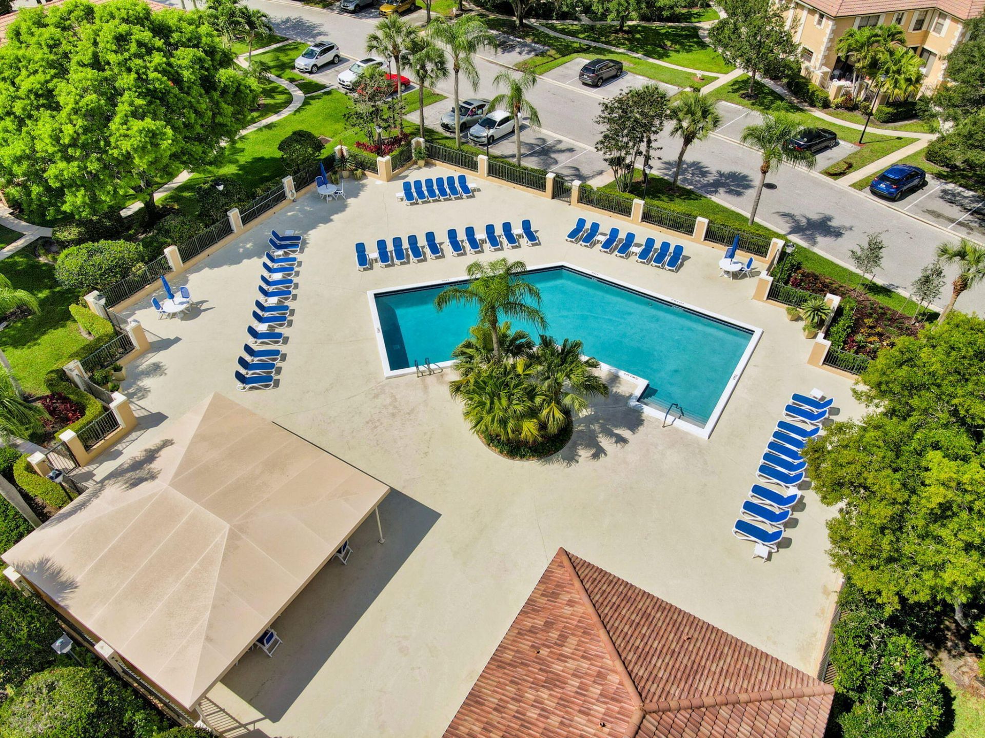 355 Prestwick Circle, Unit 4, Palm Beach Gardens, FL 33418 Photo