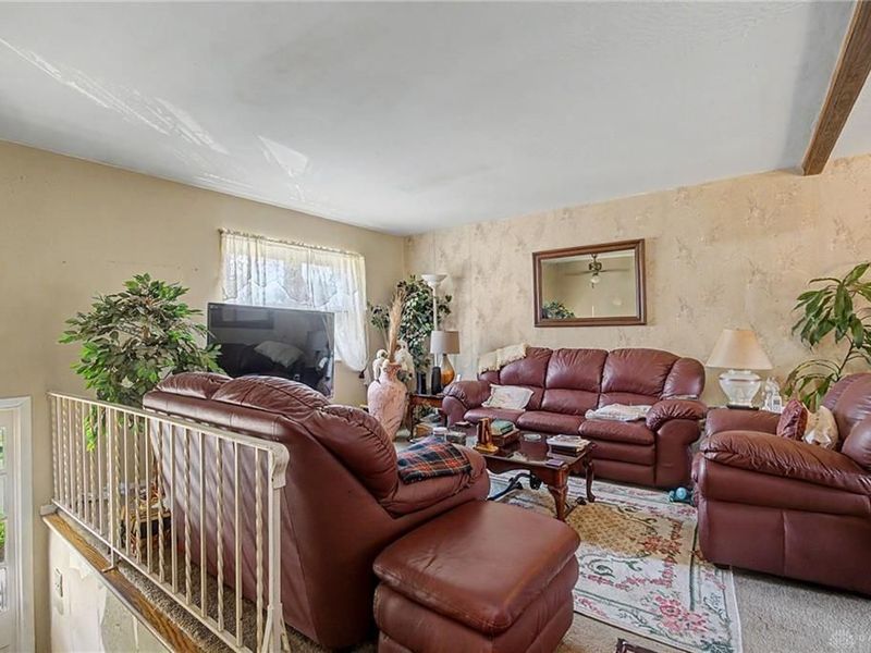 334 Ellenwood Drive, West Carrollton, OH 45449 Photo 6