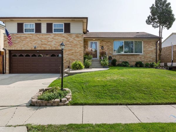 120 Concord Drive , Melrose Park, IL 60160