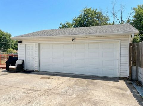Main Photo