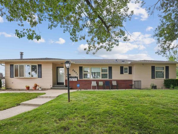 2571 Kate Street, Waterloo, IA 50701