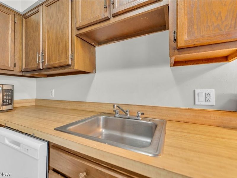 485 Center Road, Unit 1, Bedford Heights, OH 44146 Photo 7