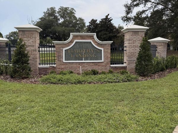 4746 PLAYPEN Drive, Jacksonville, FL 32210