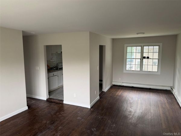18 N 15th Street , Wyandanch, NY 11798