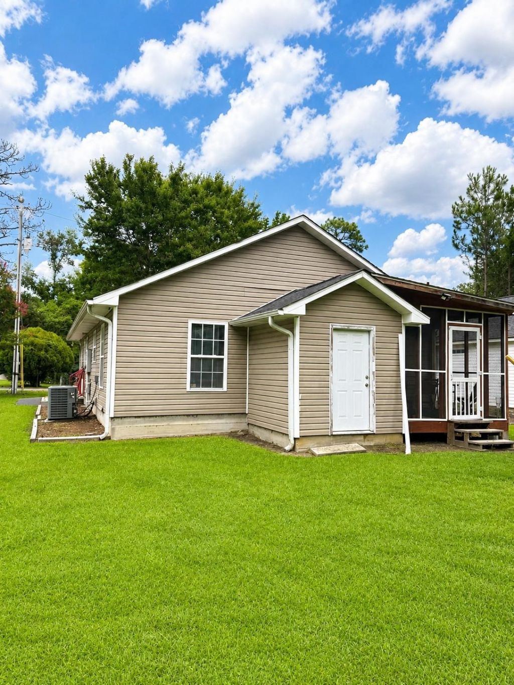 97 Jacquelyn Dr.  Photo 16