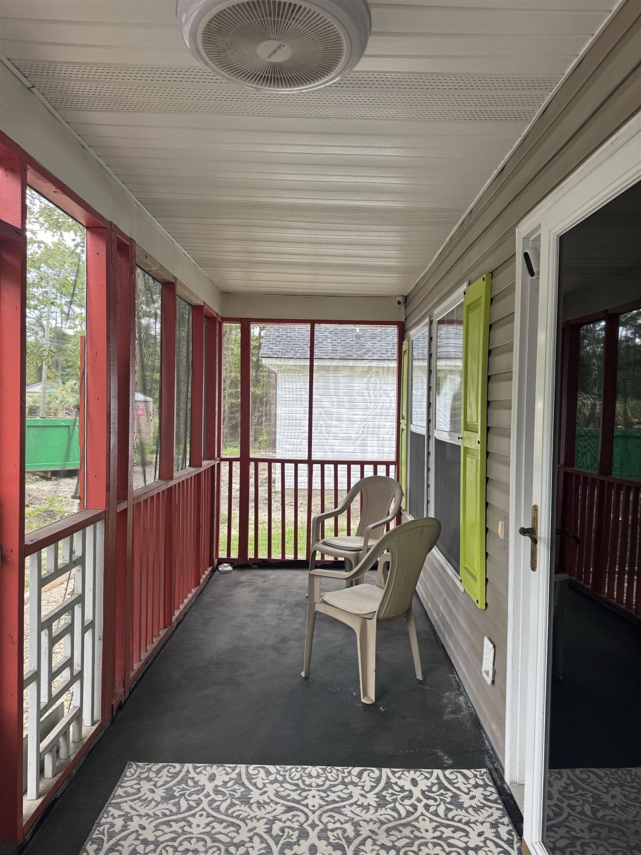 97 Jacquelyn Dr.  Photo 4