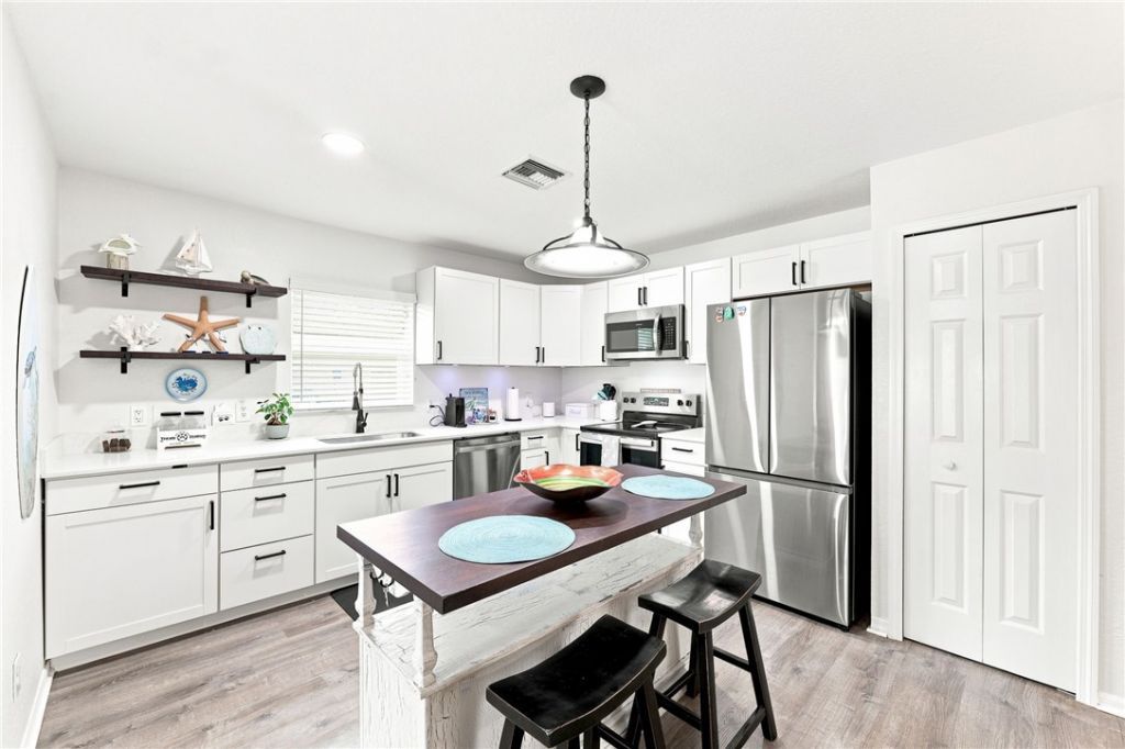 2170 86th Avenue, Vero Beach, FL 32966 Photo