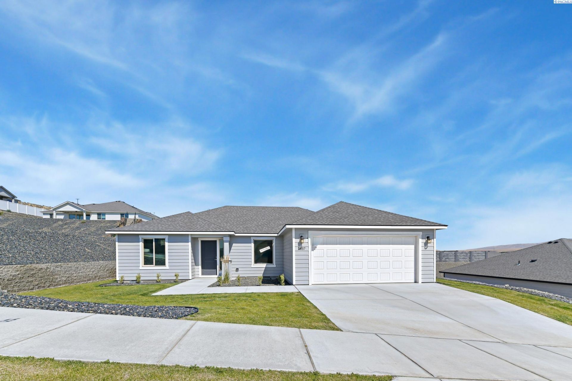 2857 S Penn St, Kennewick, WA 99338 Main Photo