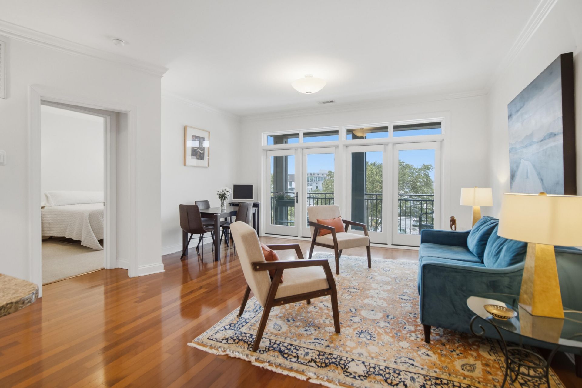21 George Street Photo 23