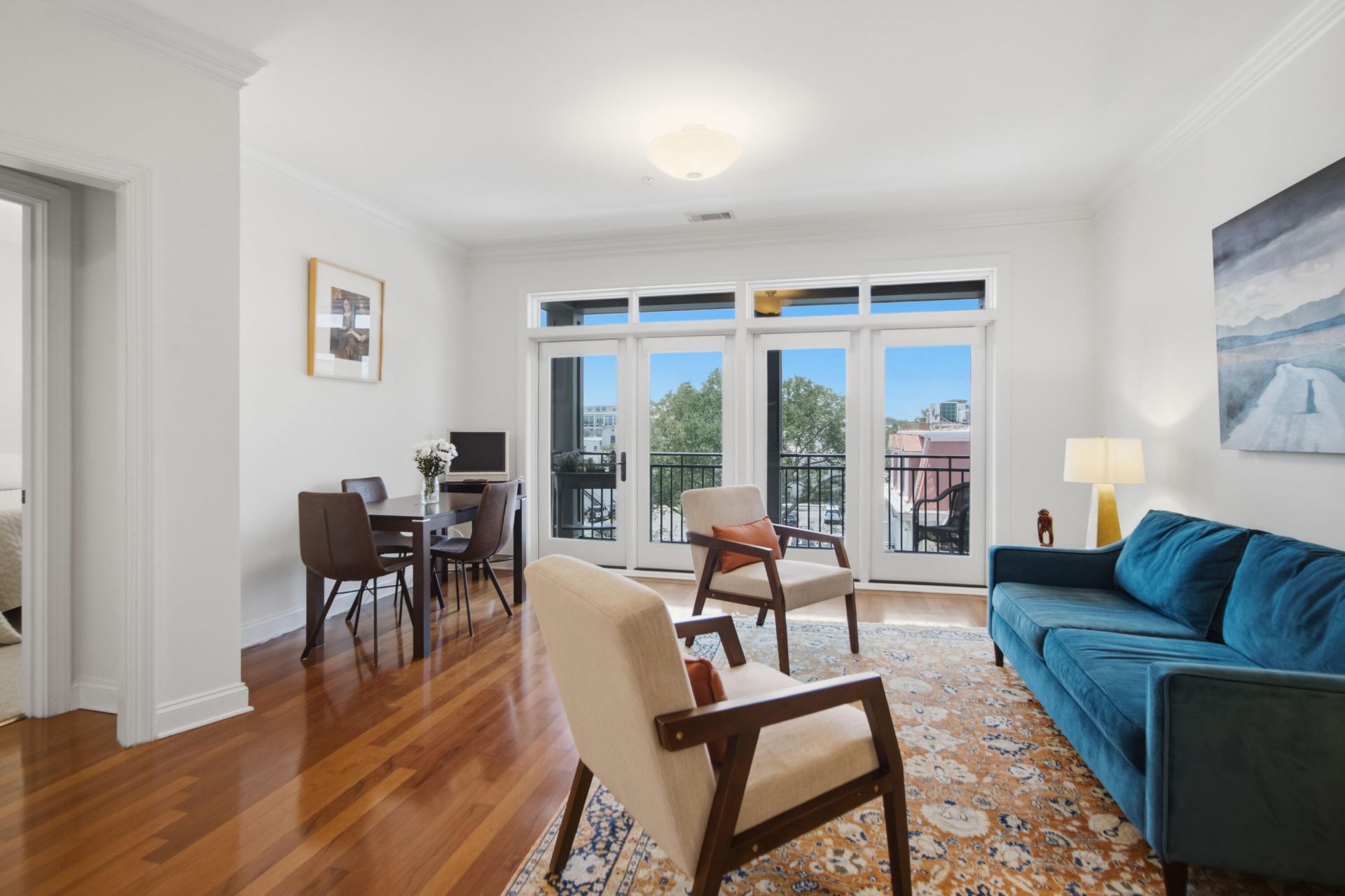 21 George Street Photo 24