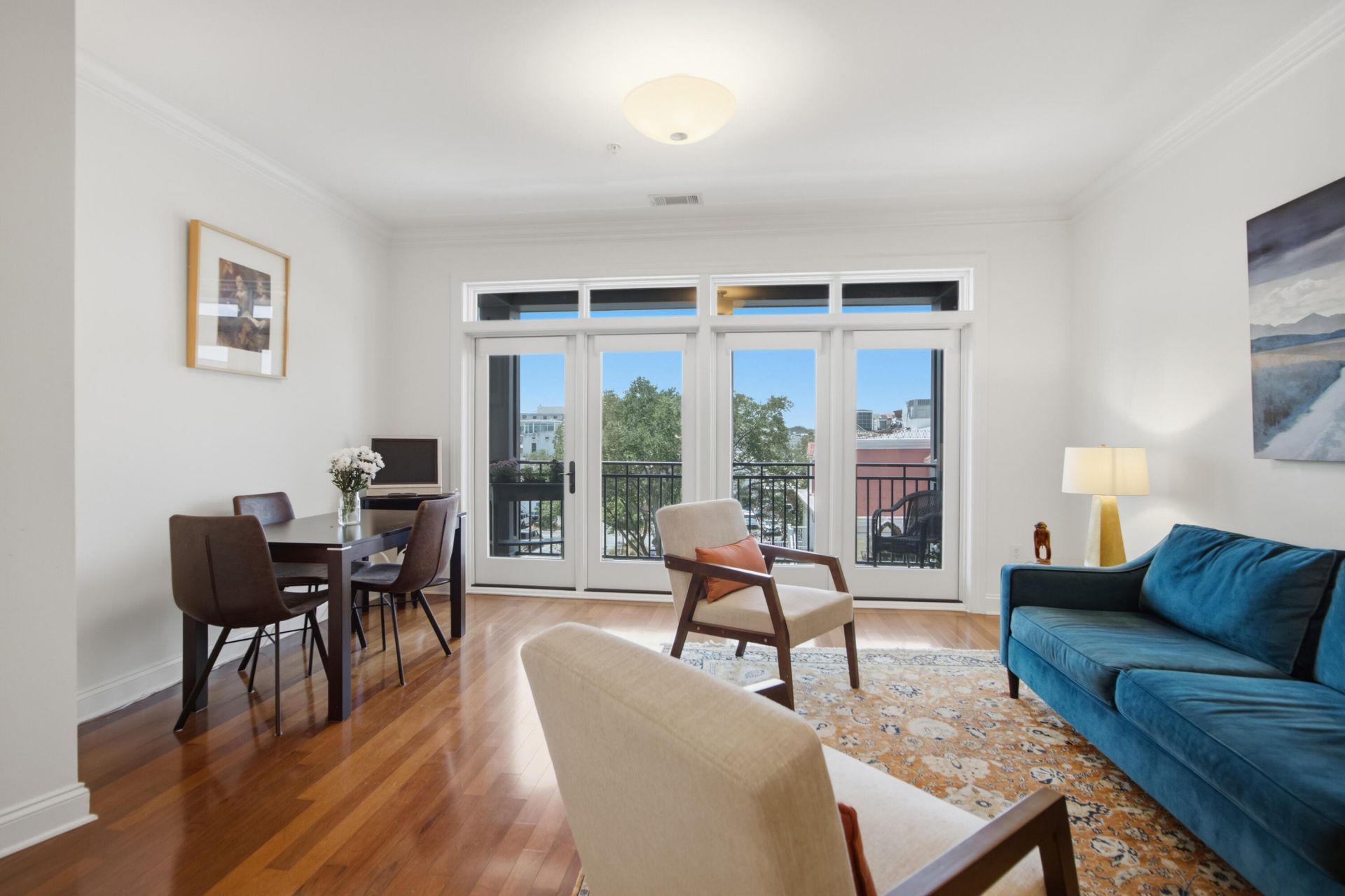 21 George Street Photo 28
