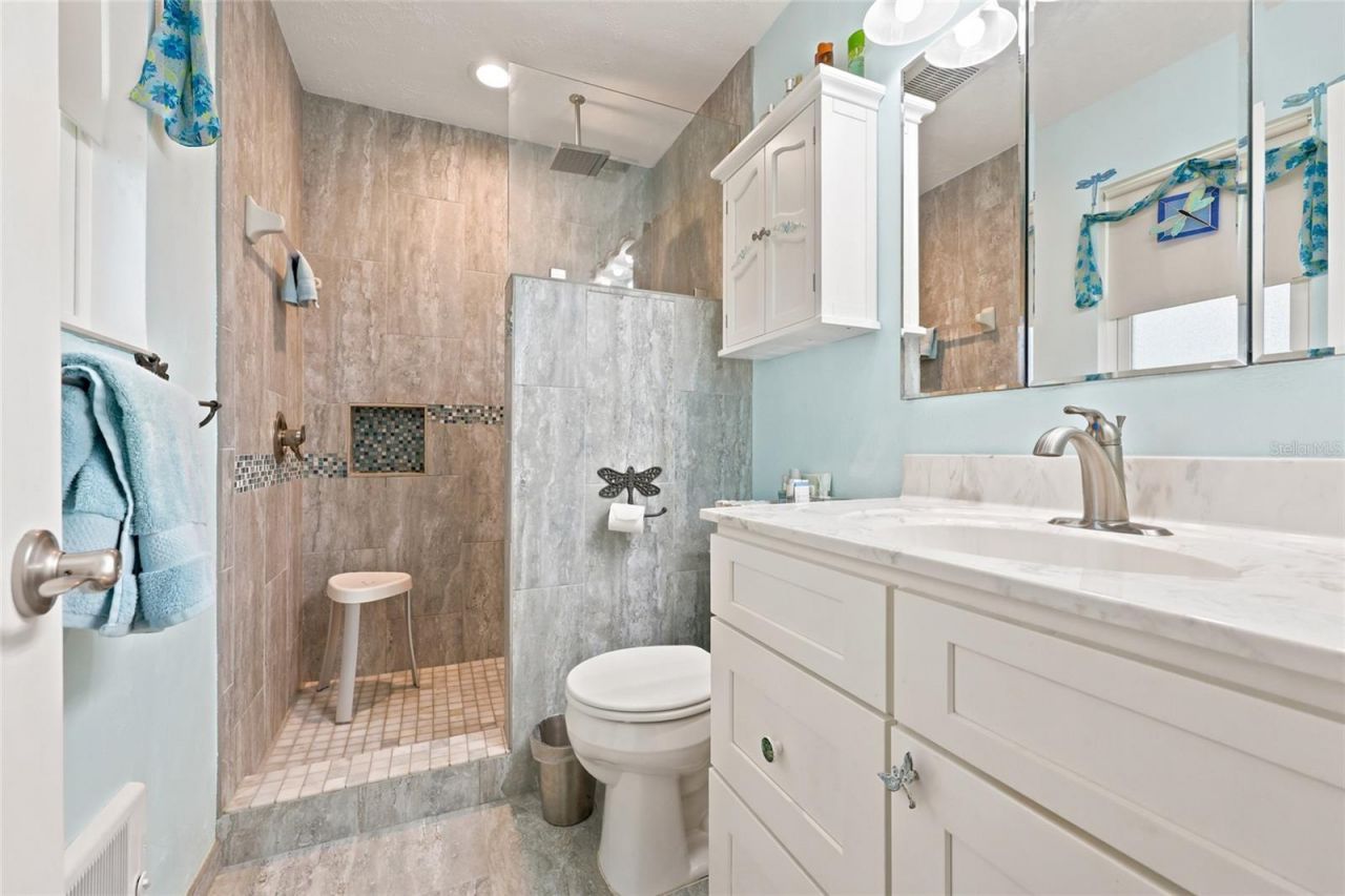 4875 SW County Road 240, Lake City, FL 32024 Photo