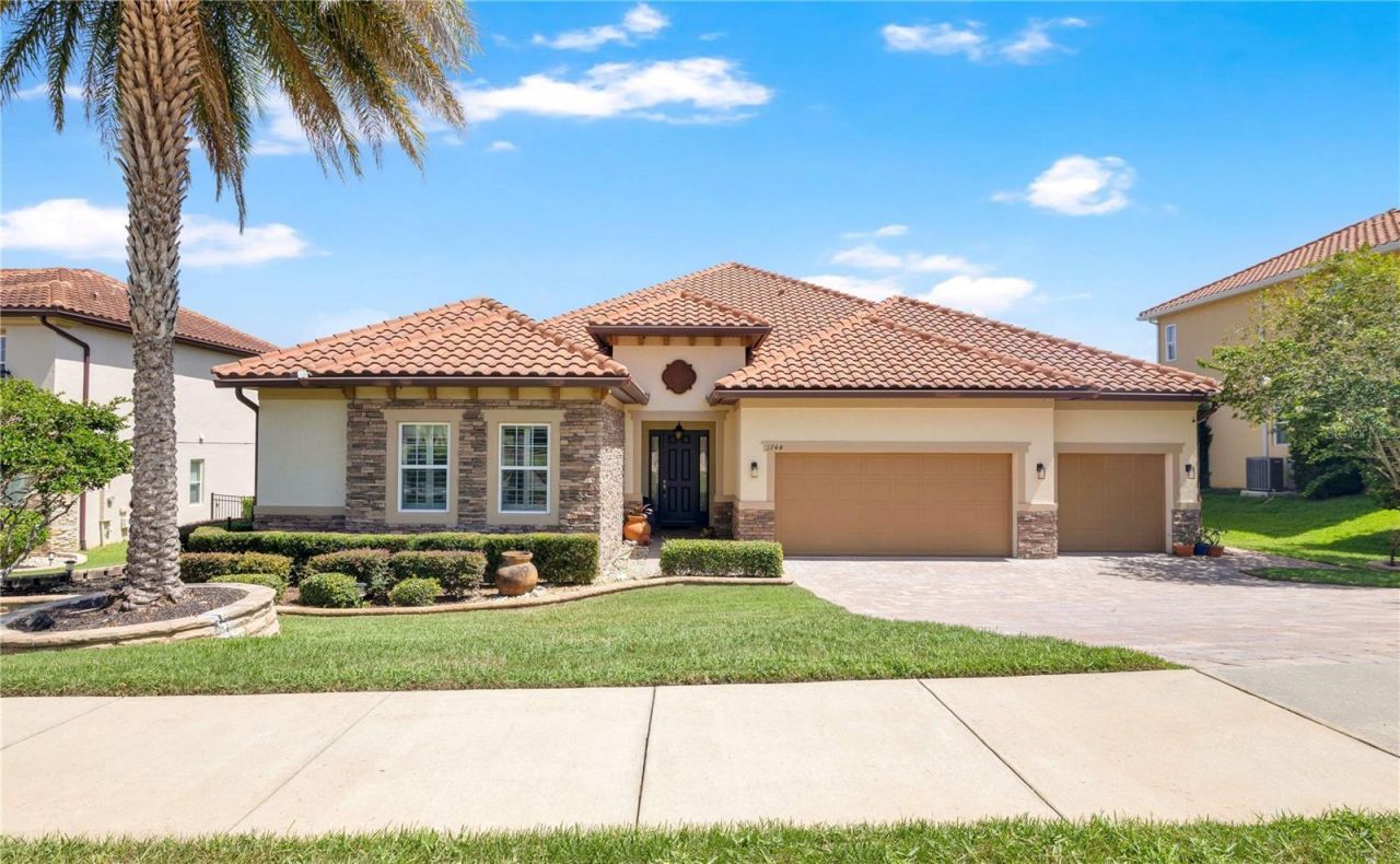 1744 Bella Lago Drive , Clermont, FL 34711 Photo
