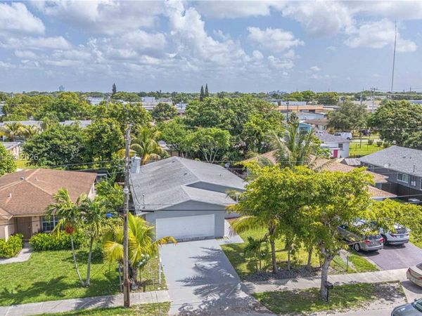 5719 Mayo St , Hollywood, FL 33023