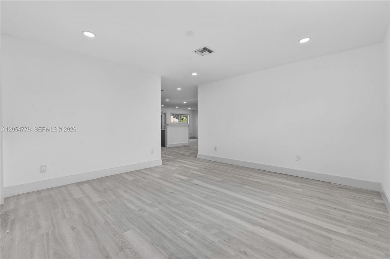 5719 Mayo St , Hollywood, FL 33023 Photo
