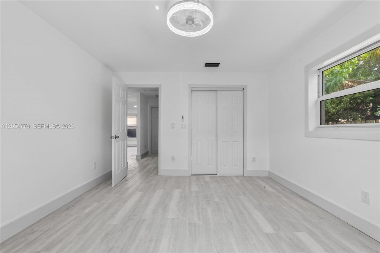5719 Mayo St , Hollywood, FL 33023 Photo