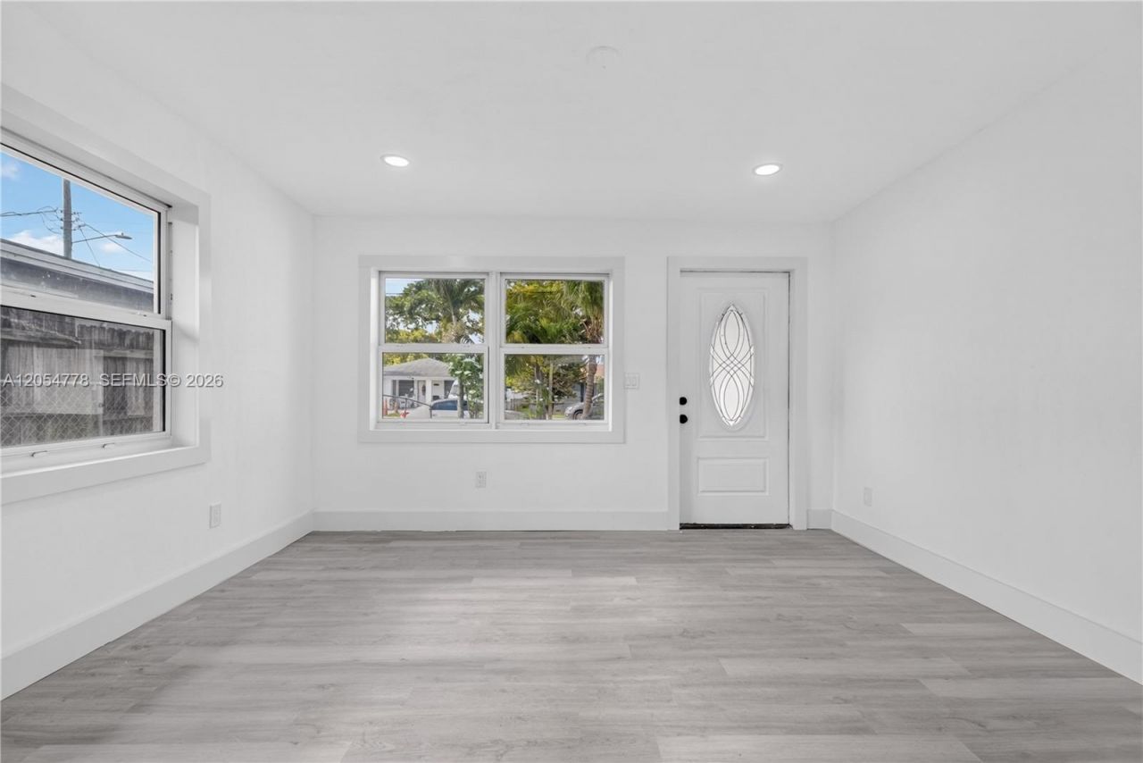 5719 Mayo St , Hollywood, FL 33023 Photo
