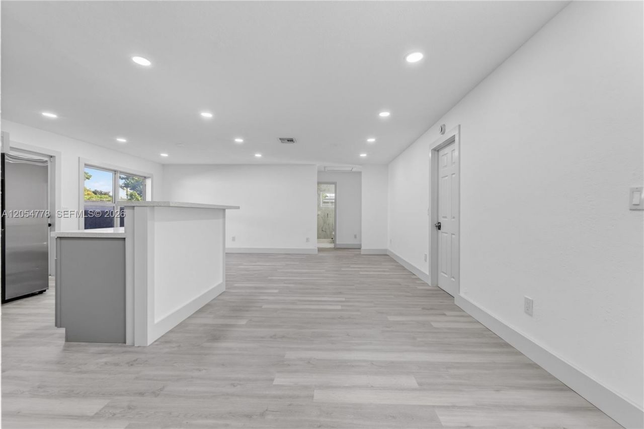 5719 Mayo St , Hollywood, FL 33023 Photo