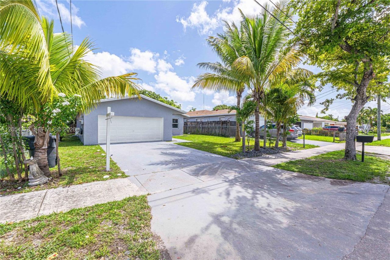 5719 Mayo St , Hollywood, FL 33023 Photo